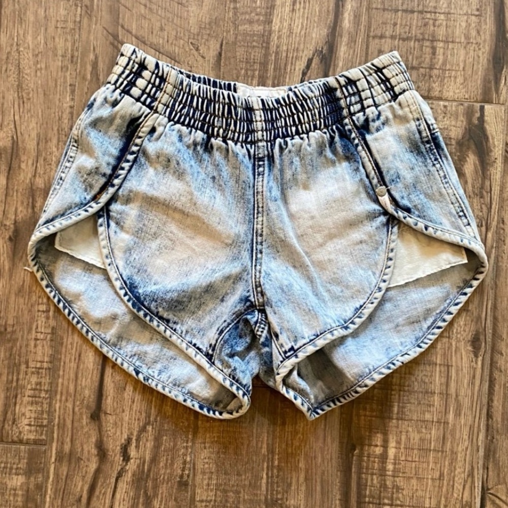 One Teaspoon Runner Denim Shorts